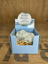 Load image into Gallery viewer, Kristallar í gjafaöskju