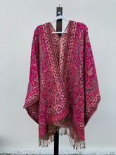 Load image into Gallery viewer, Poncho w/ Golden Threads