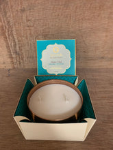 Load image into Gallery viewer, Aqua Oud Candle