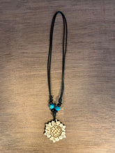 Load image into Gallery viewer, Necklace