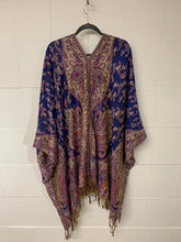 Load image into Gallery viewer, Poncho w/ Golden Threads