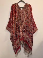 Load image into Gallery viewer, Poncho