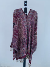 Load image into Gallery viewer, Poncho