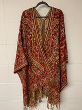 Load image into Gallery viewer, Poncho w/ Golden Threads