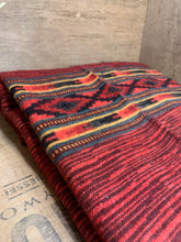 Load image into Gallery viewer, Teppi/Sjal