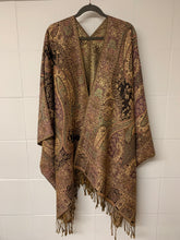 Load image into Gallery viewer, Poncho w/ Golden Threads