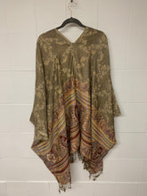 Load image into Gallery viewer, Poncho Japanese-Country