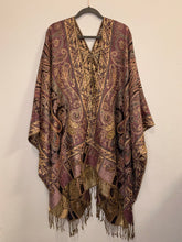 Load image into Gallery viewer, Poncho w/ Golden Threads