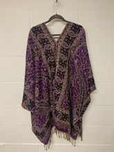 Load image into Gallery viewer, Poncho