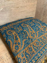 Load image into Gallery viewer, Teppi/Sjal