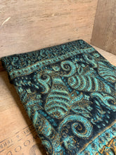 Load image into Gallery viewer, Teppi/Sjal