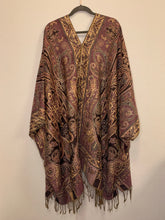 Load image into Gallery viewer, Poncho w/ Golden Threads