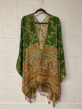 Load image into Gallery viewer, Poncho Japanese-Country