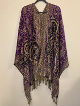Load image into Gallery viewer, Poncho w/ Golden Threads