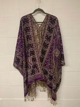 Load image into Gallery viewer, Poncho