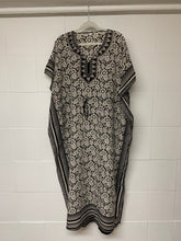 Load image into Gallery viewer, Kaftans