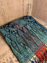 Load image into Gallery viewer, Teppi/Sjal