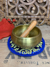 Load image into Gallery viewer, Peace Eye