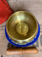 Load image into Gallery viewer, Peace Eye