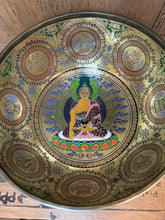 Load image into Gallery viewer, Söngskál Shakyamuni Buddha handmáluð
