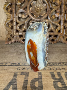 Agate Rauður