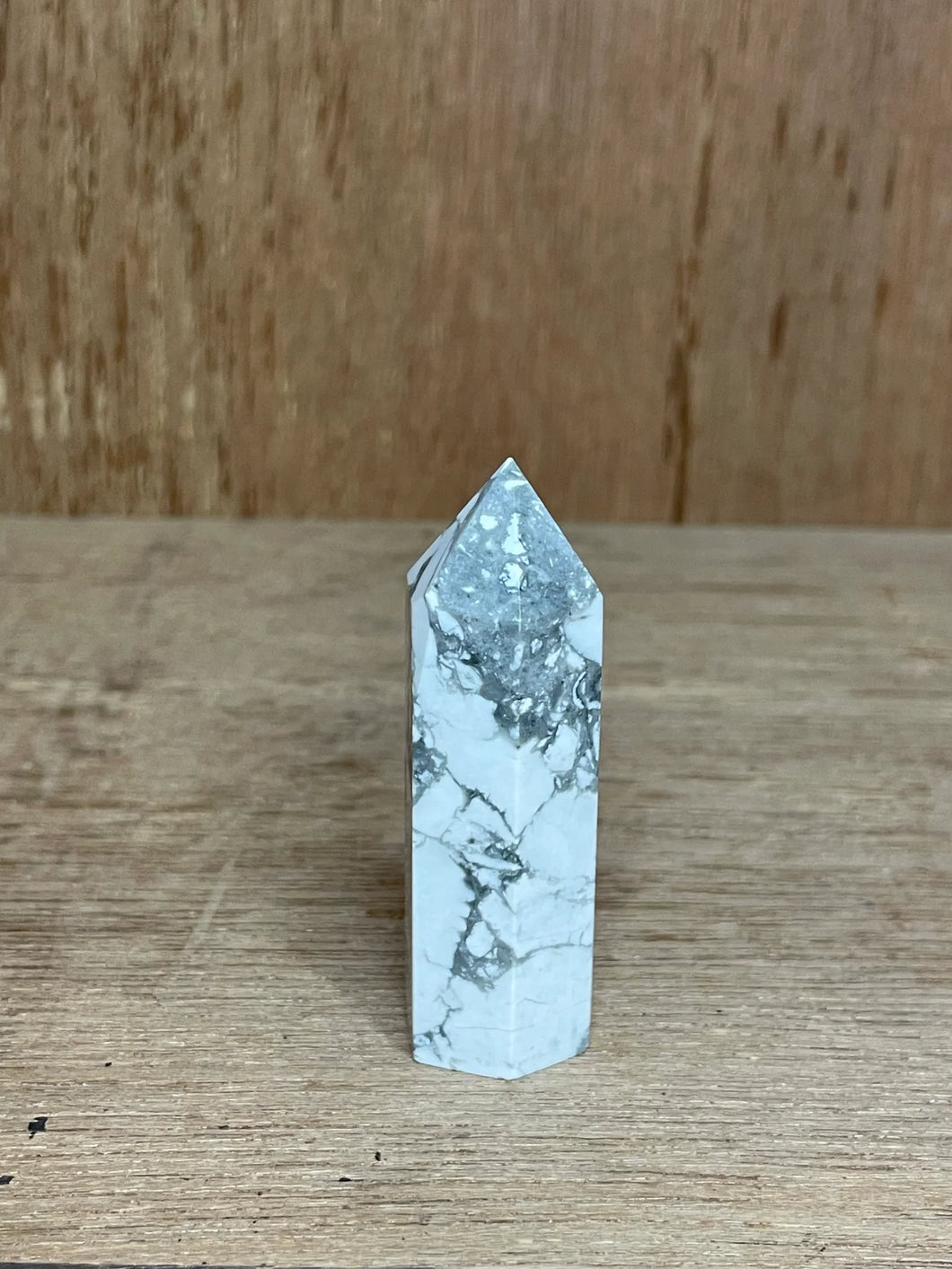 Howlite Turn