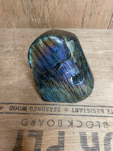 Load image into Gallery viewer, Labradorite Quartz
