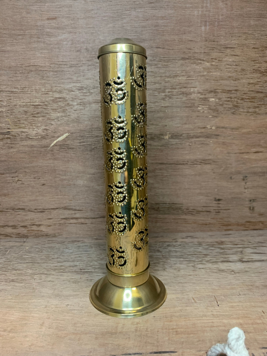 OM Brass Pillar