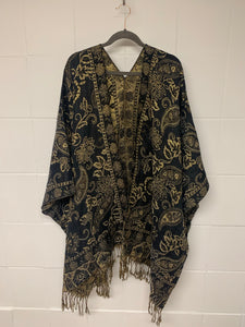 Poncho Coarse w/ Golden Thread