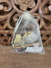 Load image into Gallery viewer, Cleansing Gift Bag
