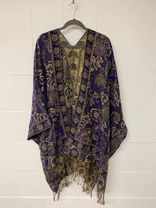 Poncho Coarse w/ Golden Thread