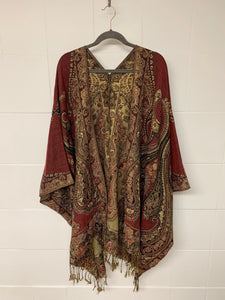 Poncho Coarse w/ Golden Thread