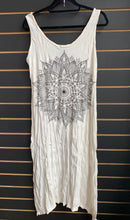 Load image into Gallery viewer, Light dresses
