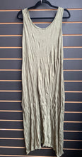 Load image into Gallery viewer, Light dresses
