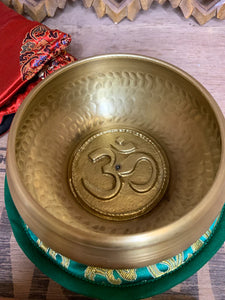 OM